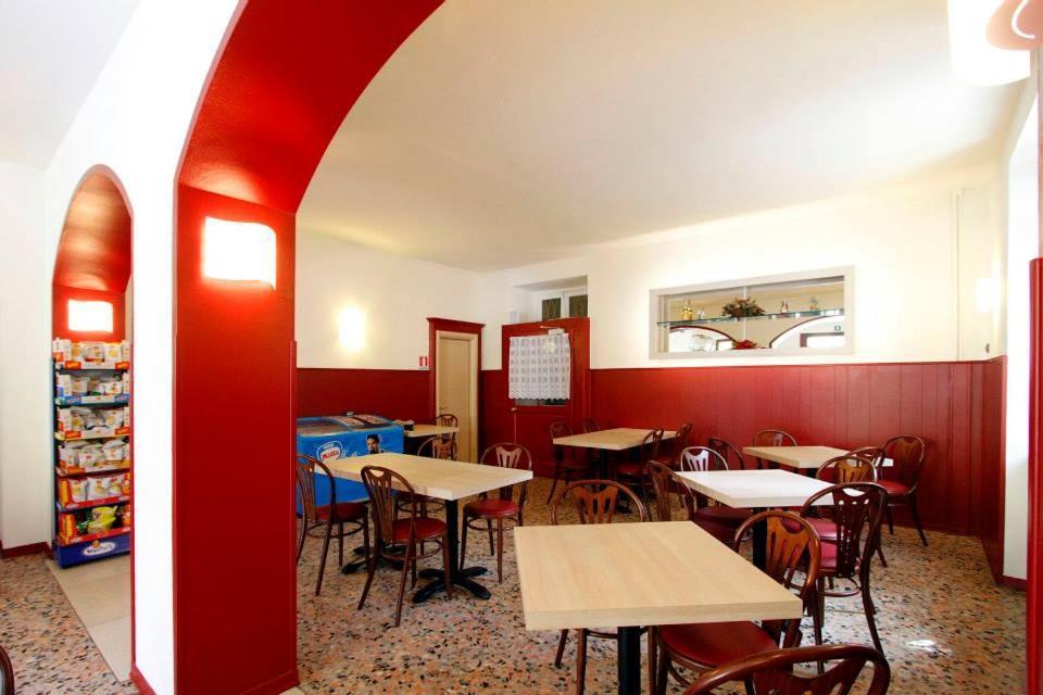 Albergo Maccagno Kültér fotó